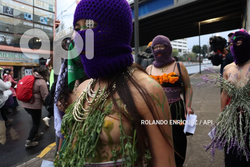 MARCHA-FEMINISTA-LEGALIZACION-ABORTO