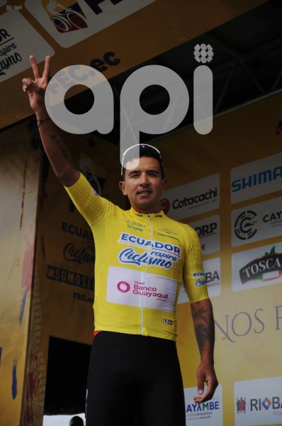 VUELTA-CICLISTICA-COTACACHI-MITAD-MUNDO