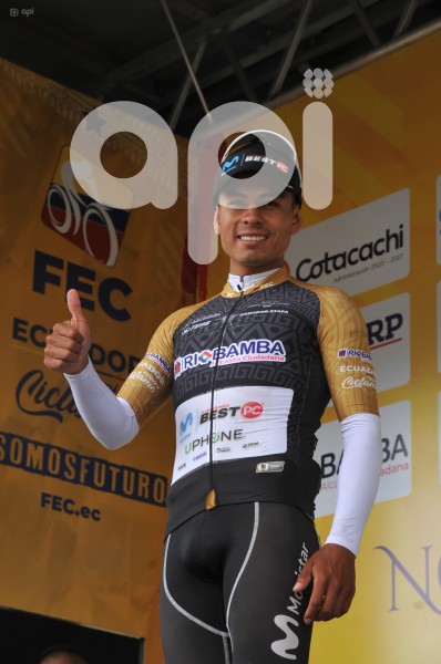 VUELTA-CICLISTICA-COTACACHI-MITAD-MUNDO