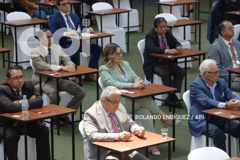 EXAMEN-CPCCS-CONTRALOR