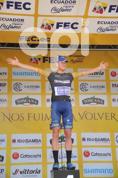VUELTA-CICLISTICA-MITAD-MUNDO