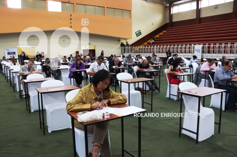 EXAMEN-CPCCS-CONTRALOR