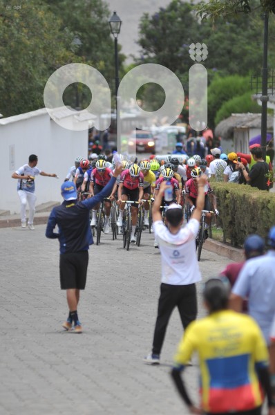 VUELTA-CICLISTICA-MITAD-MUNDO