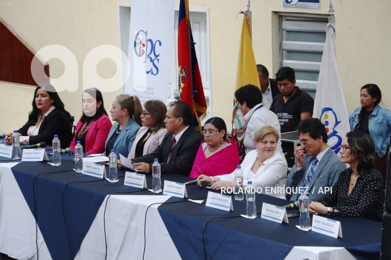 EXAMEN-CPCCS-CONTRALOR