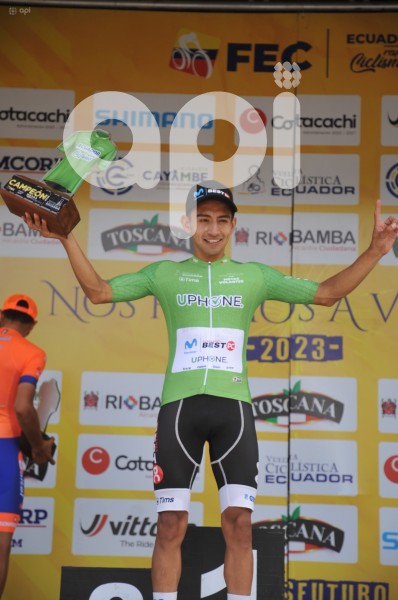VUELTA-CICLISTICA-MITAD-MUNDO