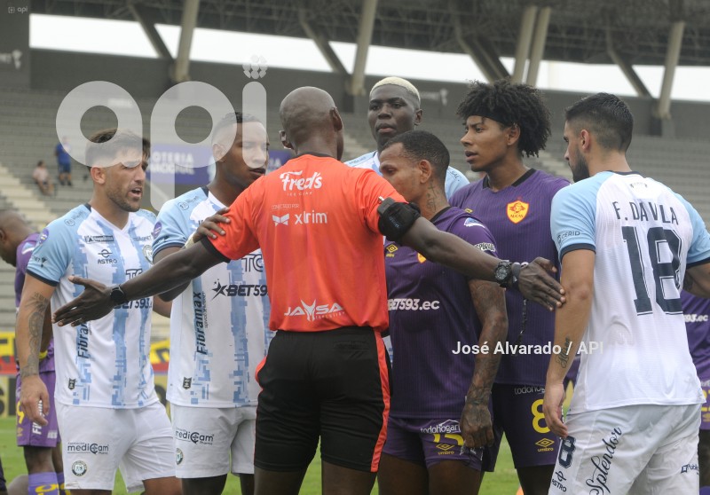 FBL-LIGAPROBET593-GUAYAQUILCITY-AUCAS