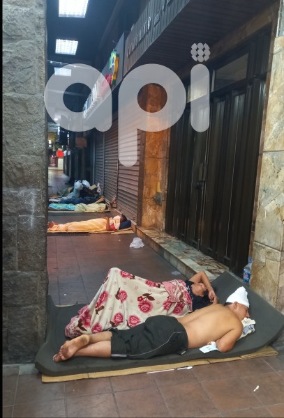 GYE-DORMITORIOS EN LA CALLE
