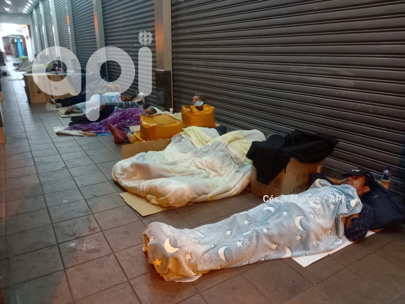 GYE-DORMITORIOS EN LA CALLE