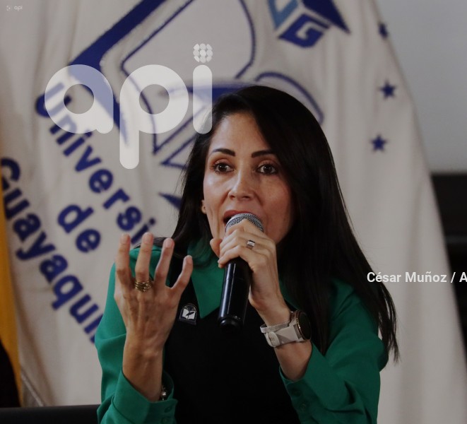 GYE-LUISA GONZALEZ-JOVENES