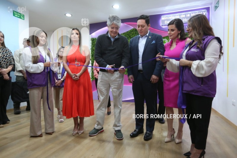 CUENCA-CENTRO VIOLETA-PRESIDENTE LASSO