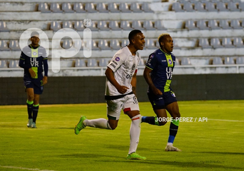 FBL-LIGA-PRO-BET593-SERIE-B-CHACARITAS-BUHOS-
