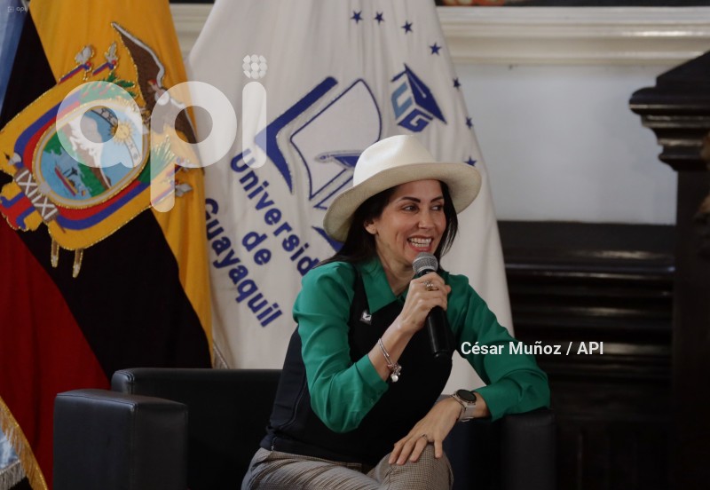 GYE-LUISA GONZALEZ-JOVENES