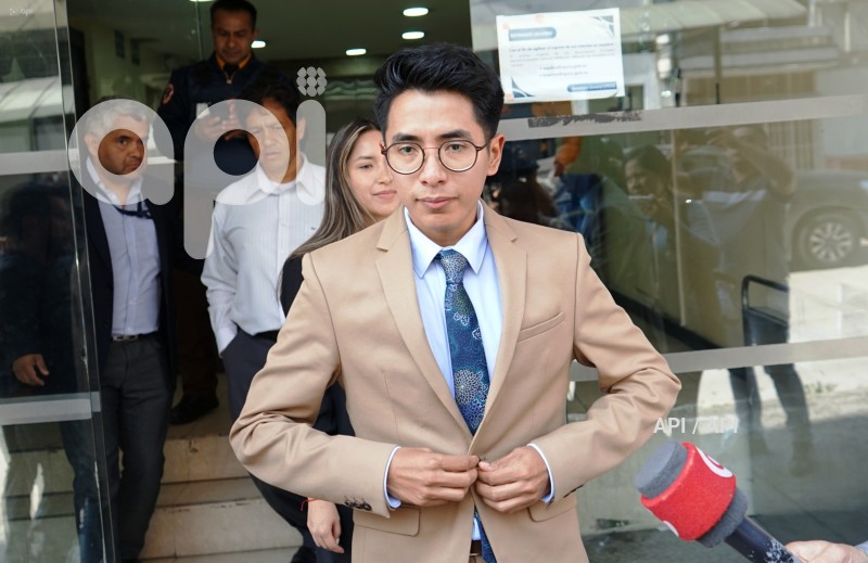 CRISTIAN-ORTIZ-APIRANTE-CONTRALOR
