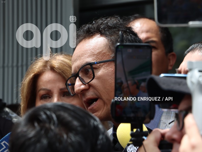 ZURITA-ENTREGA-CELULAR-FISCALIA