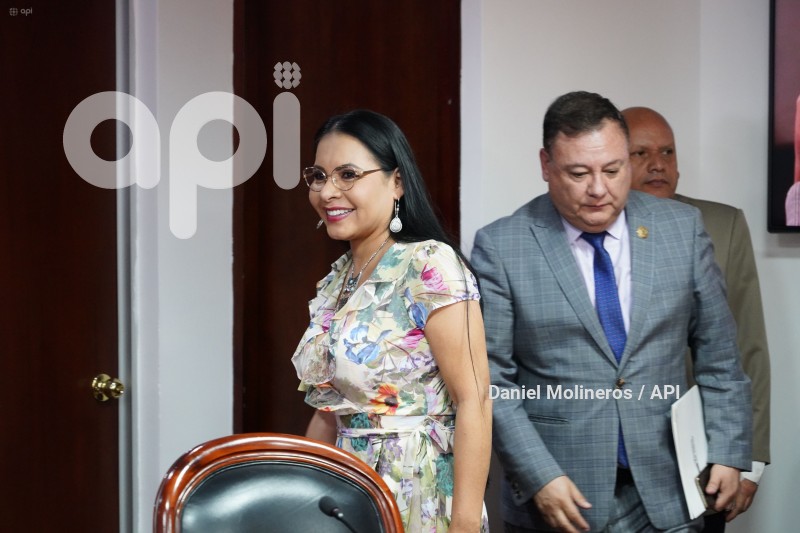 RUEDA DE PRENSA SEGUNDA VUELTA