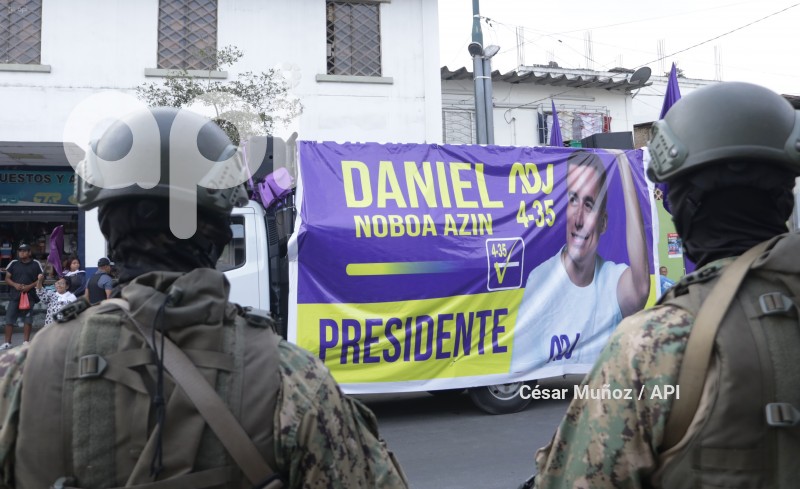 GYE-CARAVANA DANIEL NOBOA