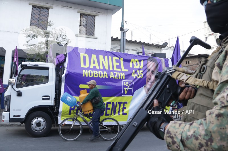 GYE-CARAVANA DANIEL NOBOA