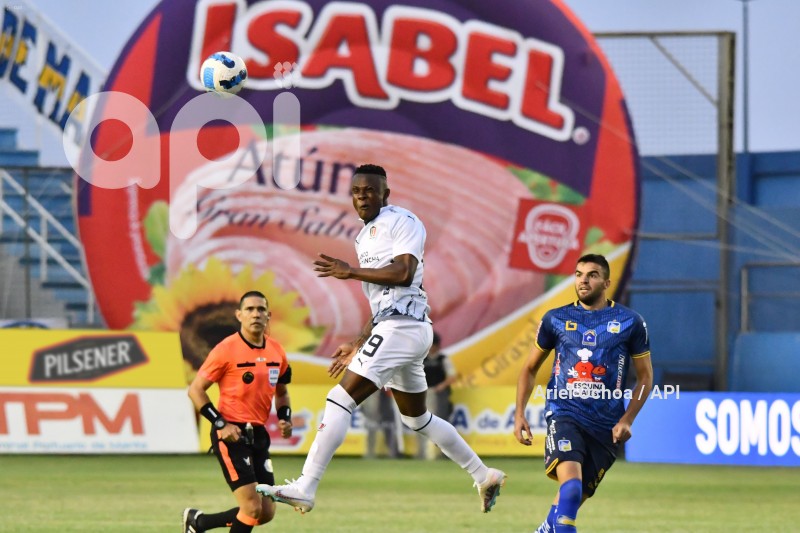 FBL-LIGAPRO-DELFIN-LDU-QUITO