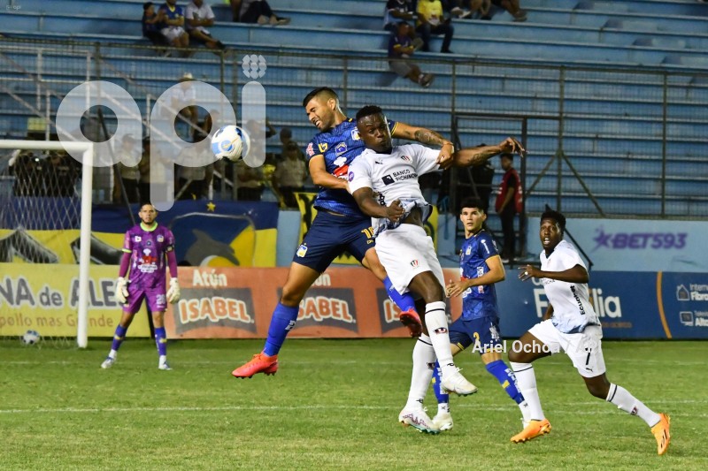 FBL-LIGAPRO-DELFIN-LDU-QUITO