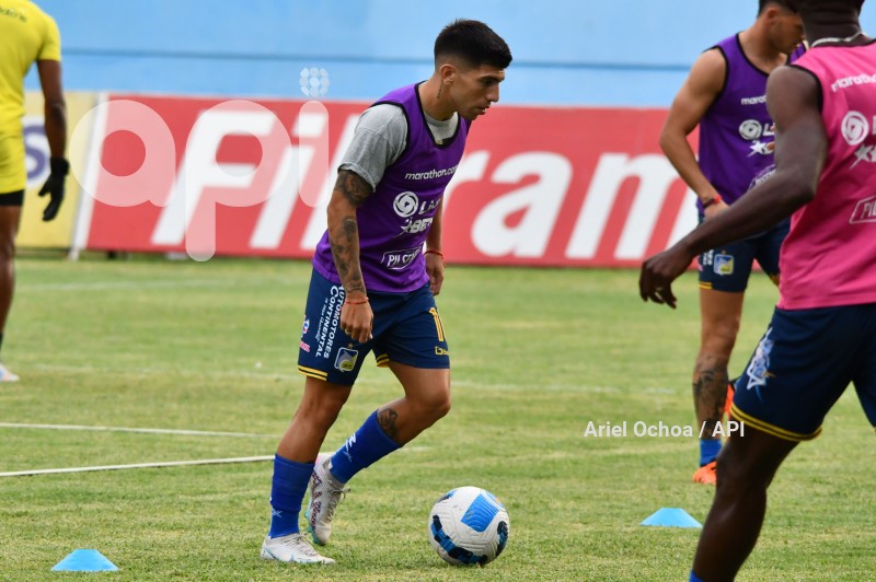 FBL-LIGAPRO-DELFIN-LDU-QUITO