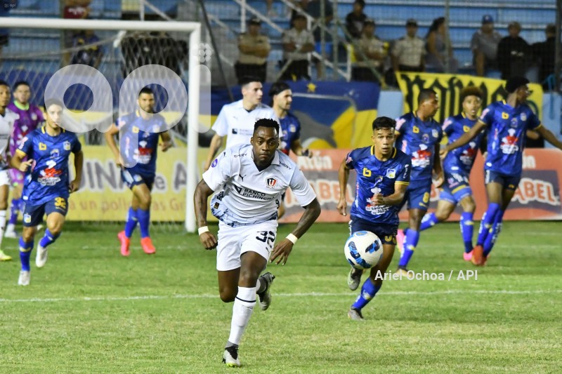FBL-LIGAPRO-DELFIN-LDU-QUITO