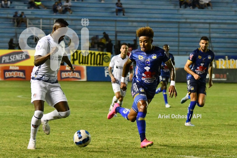 FBL-LIGAPRO-DELFIN-LDU-QUITO