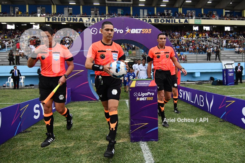 FBL-LIGAPRO-DELFIN-LDU-QUITO