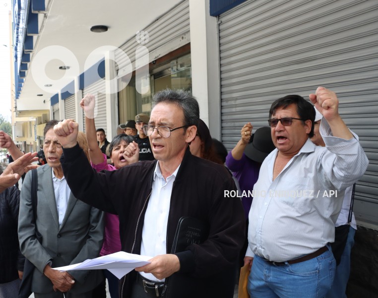PLANTON-APOYO-COMISION-SELECCION-CONTRALOR