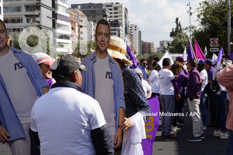 CARAVANA PLANTON DANIEL NOBOA