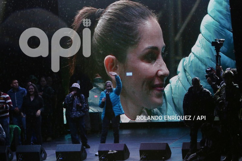 CIERRE-CAMPANA-QUITO-LUISA-GONZALEZ