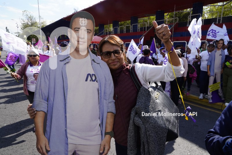 CARAVANA PLANTON DANIEL NOBOA