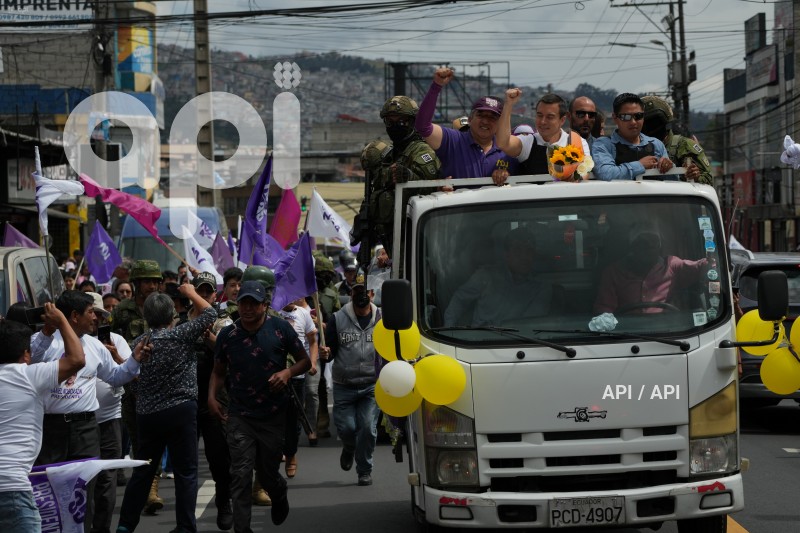 CARAVANA PLANTON DANIEL NOBOA