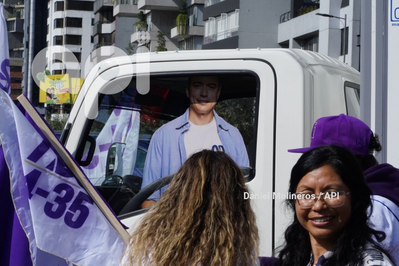 CARAVANA PLANTON DANIEL NOBOA