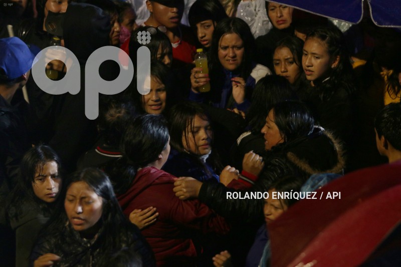 CIERRE-CAMPANA-QUITO-LUISA-GONZALEZ