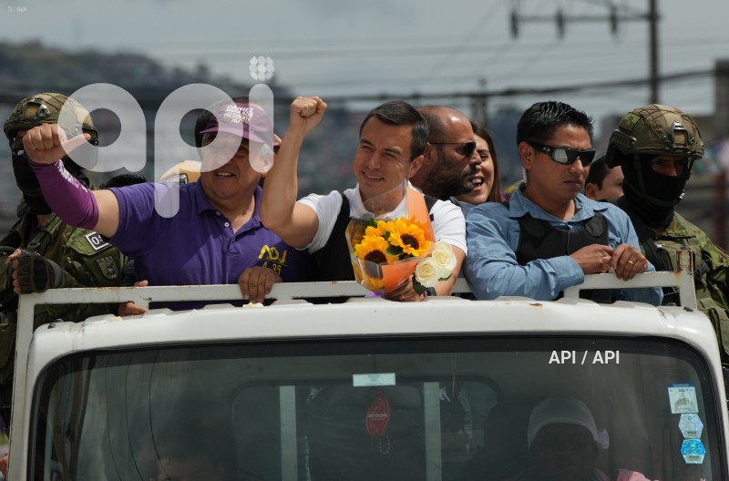 CARAVANA PLANTON DANIEL NOBOA