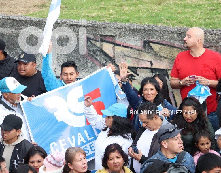 CIERRE-CAMPANA-QUITO-LUISA-GONZALEZ
