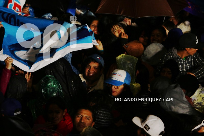 CIERRE-CAMPANA-QUITO-LUISA-GONZALEZ