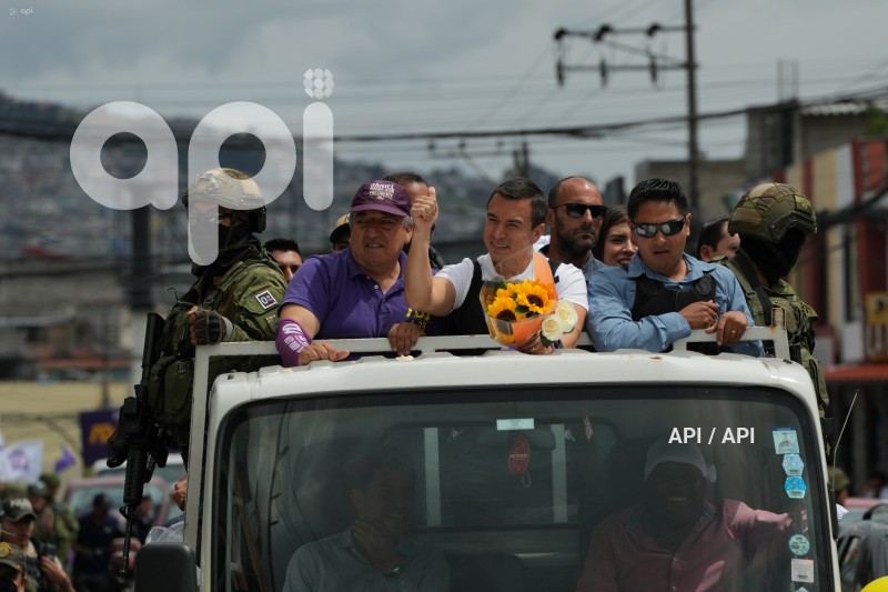 CARAVANA PLANTON DANIEL NOBOA