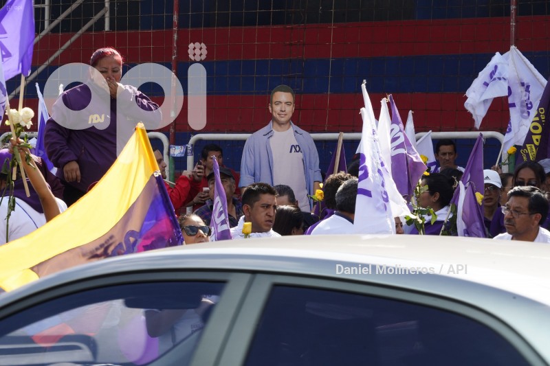 CARAVANA PLANTON DANIEL NOBOA