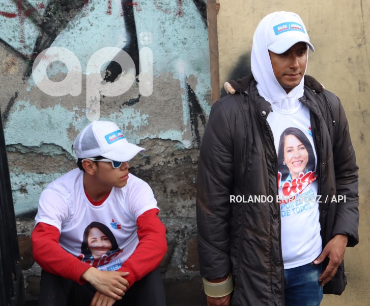 CIERRE-CAMPANA-QUITO-LUISA-GONZALEZ