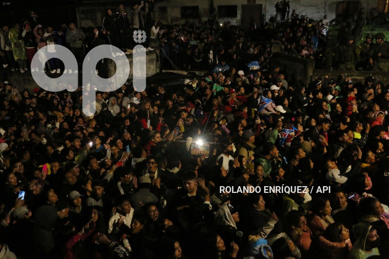 CIERRE-CAMPANA-QUITO-LUISA-GONZALEZ