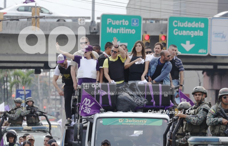 GYE-CARAVANA NOBOA