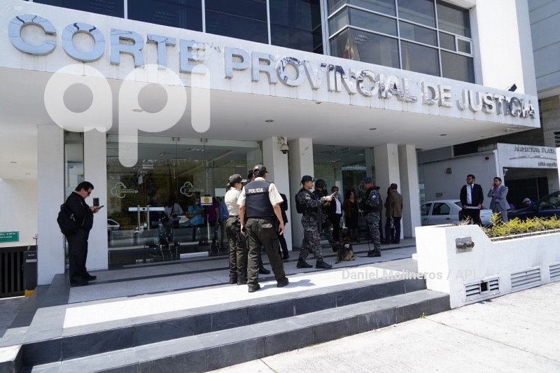 AMENAZA BOMBA CORTE PROVINCIAL