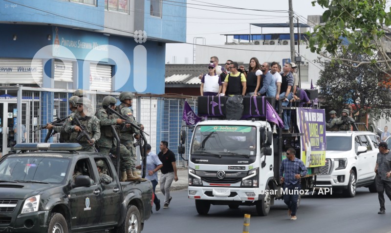 GYE-CARAVANA NOBOA