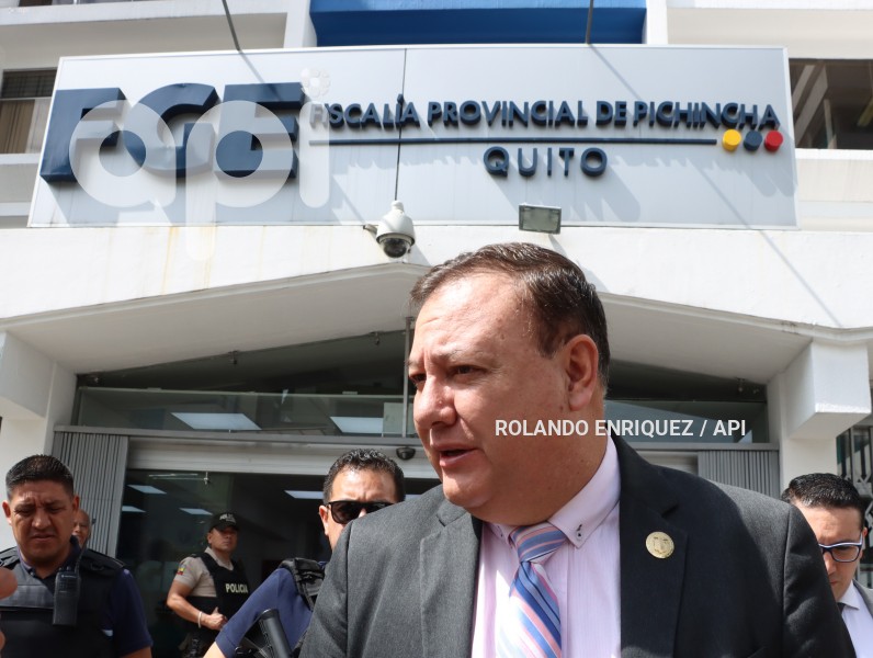 CASO-VILLAVICENCIO-VERSIONES