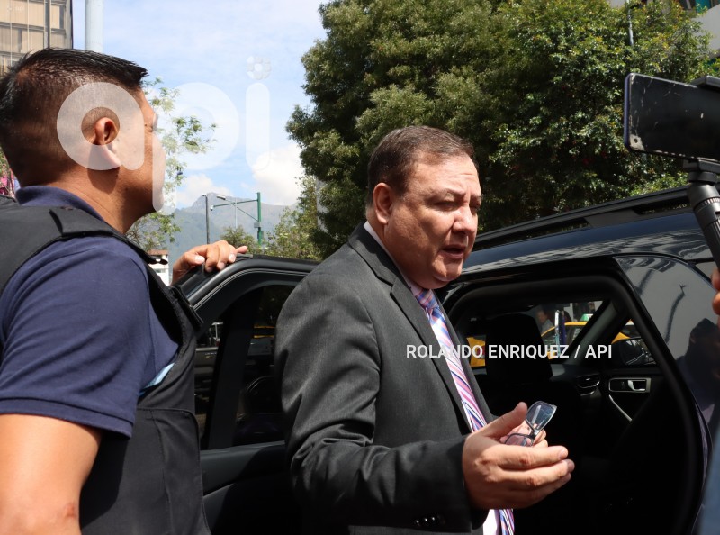 CASO-VILLAVICENCIO-VERSIONES