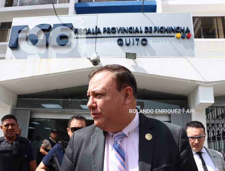 CASO-VILLAVICENCIO-VERSIONES