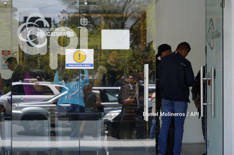 AMENAZA BOMBA CORTE PROVINCIAL