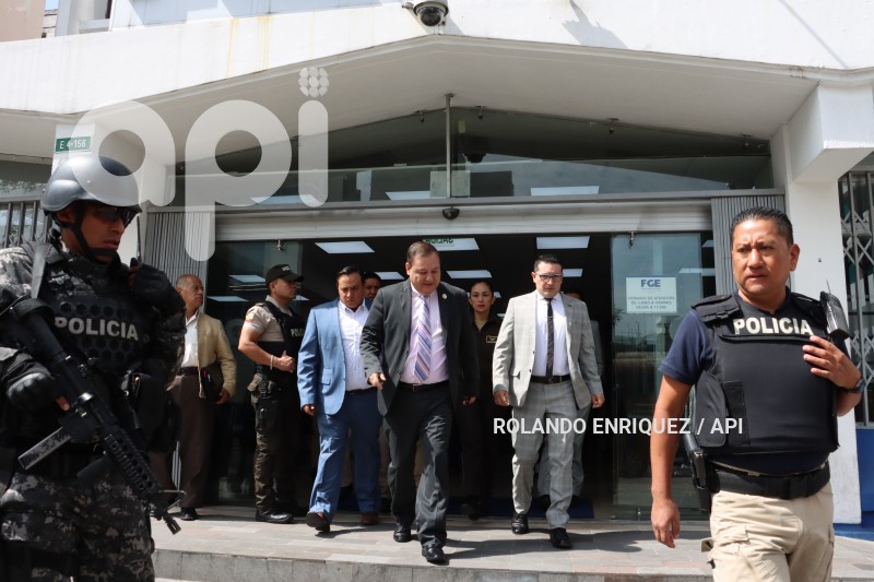 CASO-VILLAVICENCIO-VERSIONES