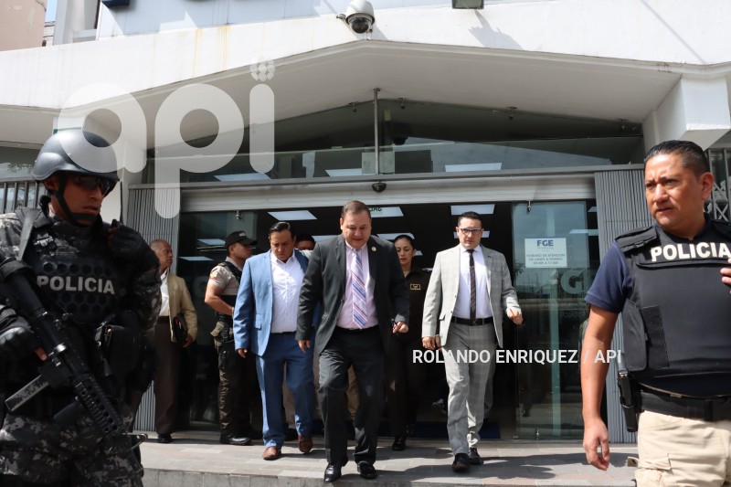 CASO-VILLAVICENCIO-VERSIONES